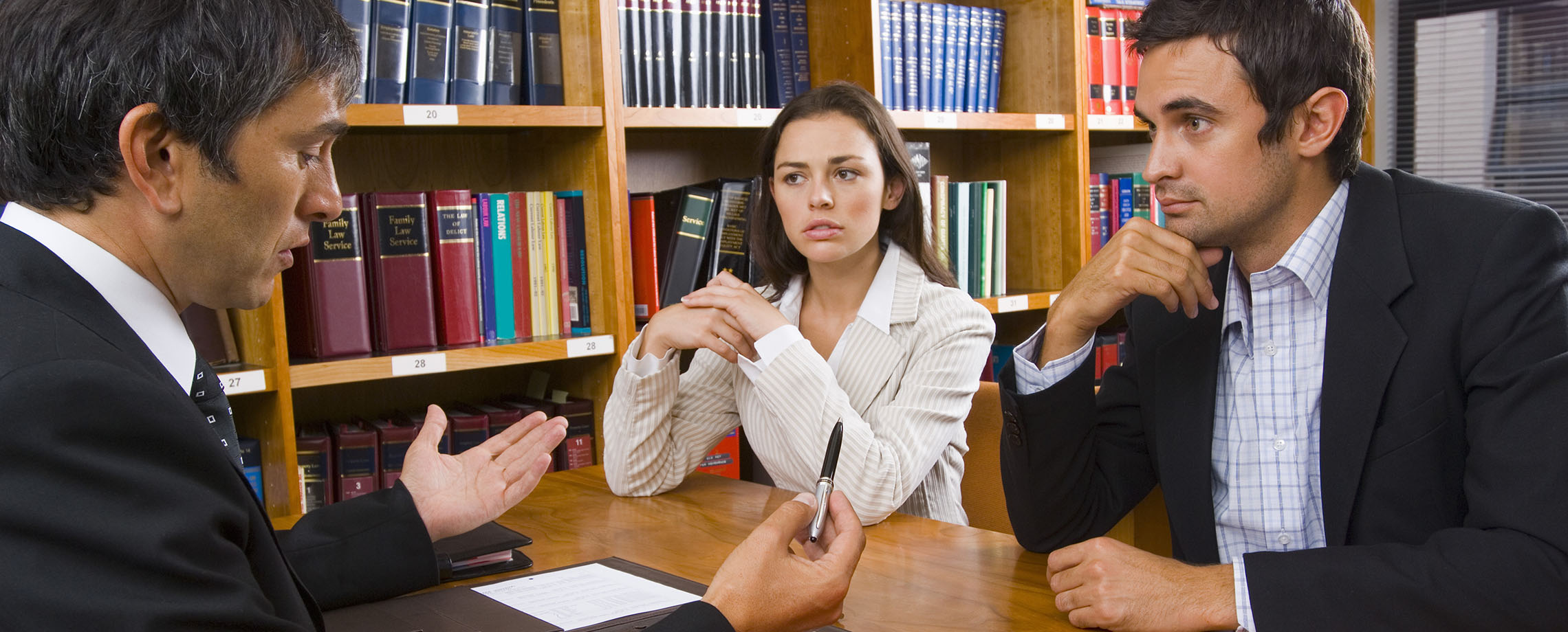 couple divorcing