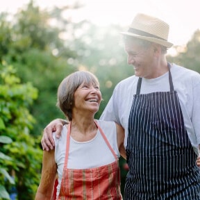 couple in aprons